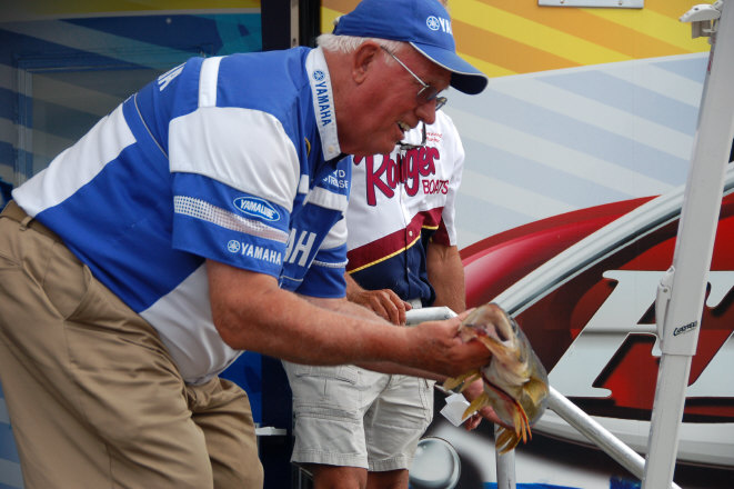 AB1F9752-149E-4D0A-BA6D-8FBDCD28728A