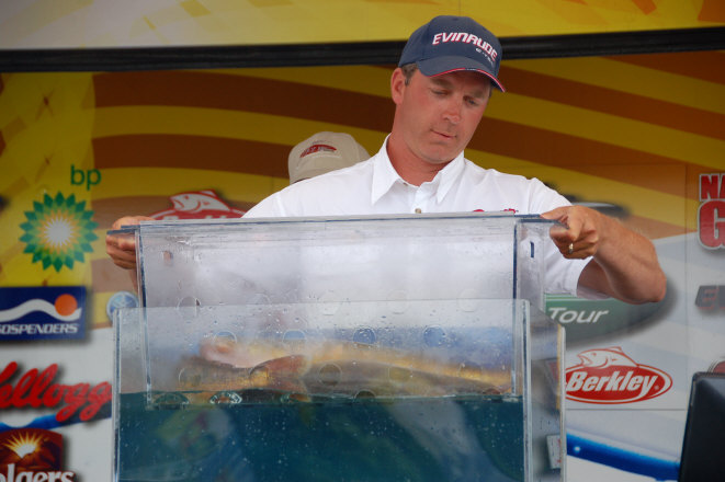 B72B4D4D-EE45-4F07-9B0D-F621A3CEC310