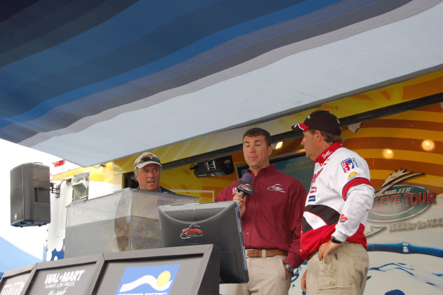 242430E7-23AB-40C5-8087-C83DBE0599A1