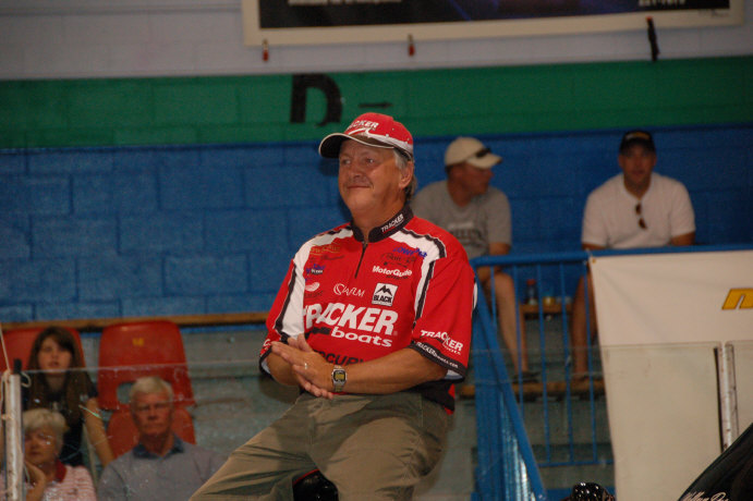 9E4D24E3-BF87-47F9-A6A5-C97989557CE3