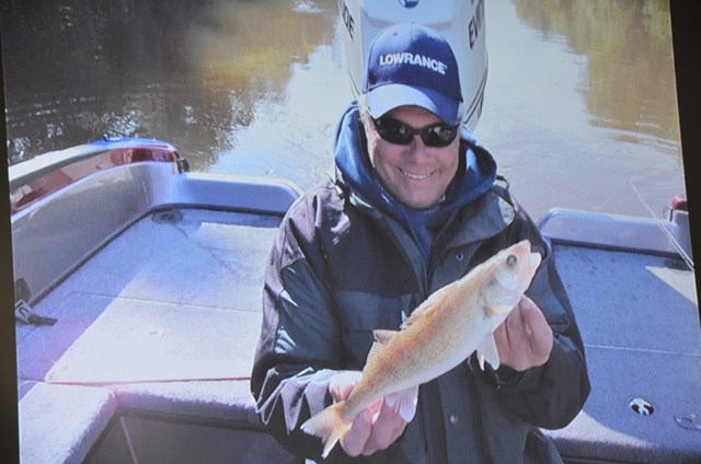 7B27CFD7-E0C3-4867-9103-F371B3419086