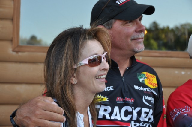 DABFA98A-2C6A-4209-8E1A-A9B7DF51B150