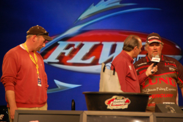 F4C8E063-4C78-4D22-A01B-245670ACEFD4