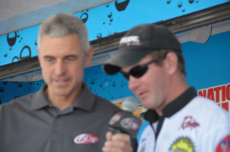 832DA898-0F96-4593-A9F6-A004BE3CB548