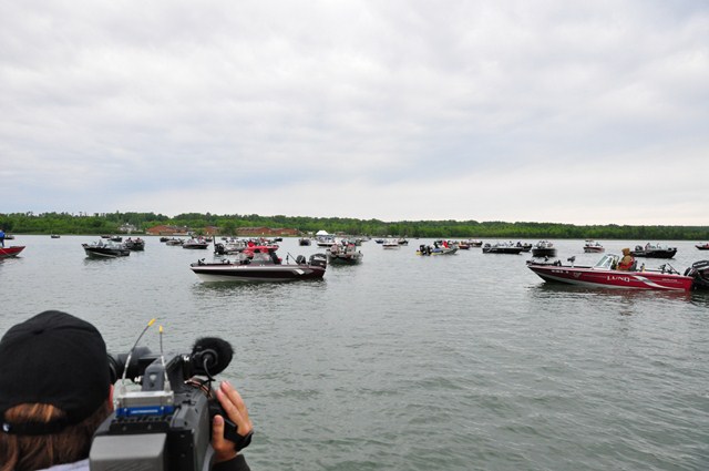 60AE0E49-BB29-4AEB-AE70-05EEA2857E63