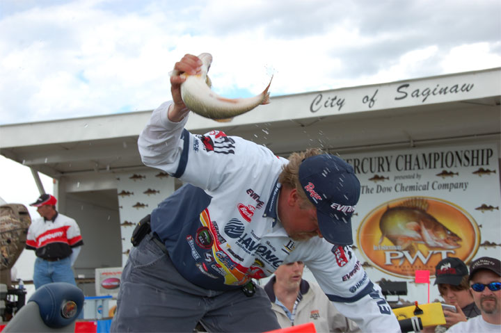 FA4B1C9D-054D-4D14-BB2B-FA7198DDA151