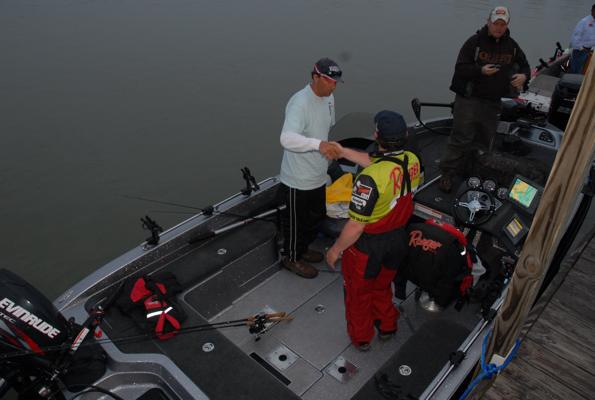 FFBC4790-BF02-4484-989B-BB017F550171