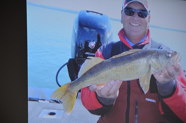 90E0AA59-992D-4E00-BFF7-B16A19D08B0D