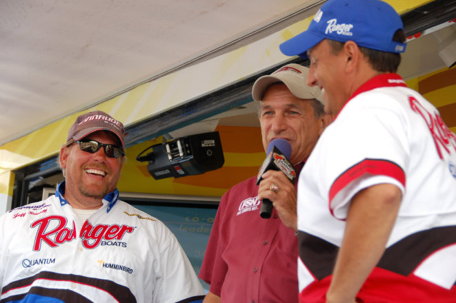 89B5C235-D74F-4912-9A61-A3BB6F8140ED