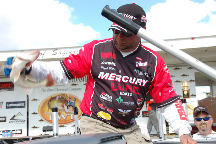 6EE90CBD-9097-4EDB-807A-454C156F5263