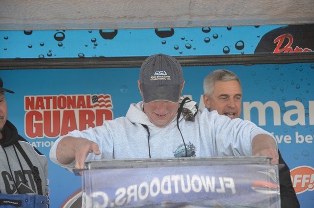 40976BC2-B858-4DE6-B228-A12BA5E091D6