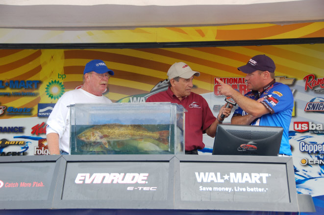 4B01A477-264F-4A16-AC52-64060851D097