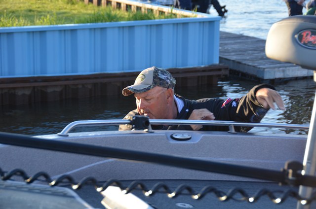 E47BF04C-77F0-4FB4-859D-B06A6DD9D38C