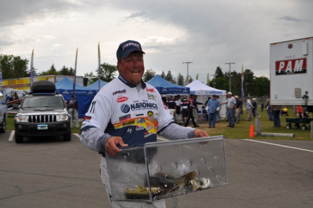 282F6D31-C2D1-4A81-A7FB-D4A9D2B1D6BA