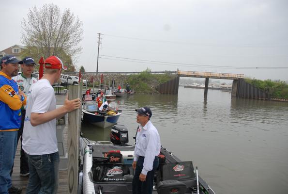 652D76C5-5514-4A82-B623-CE7E699D5452