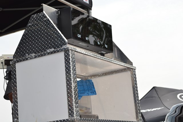 B7BAF67A-FD6C-401C-97B1-093E7C10483F