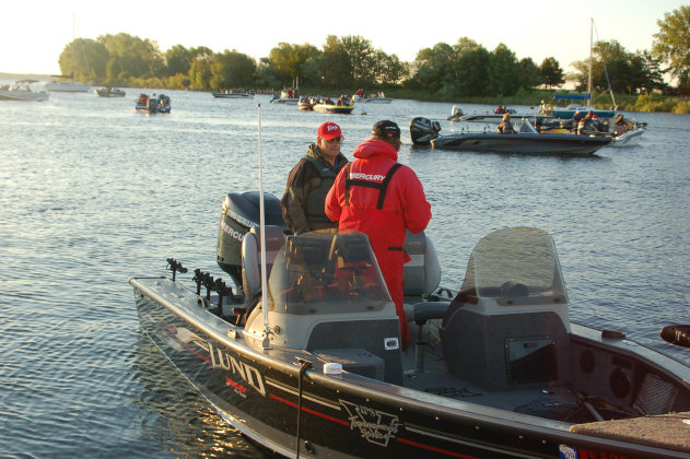 01100FE4-3257-40D3-8B84-E716AF854295