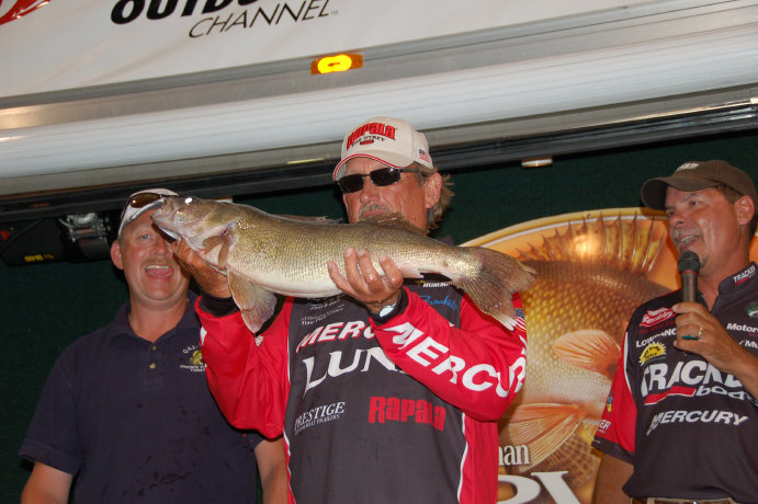 45E6A36D-7A21-4344-BD06-ECB2AC09BE5F