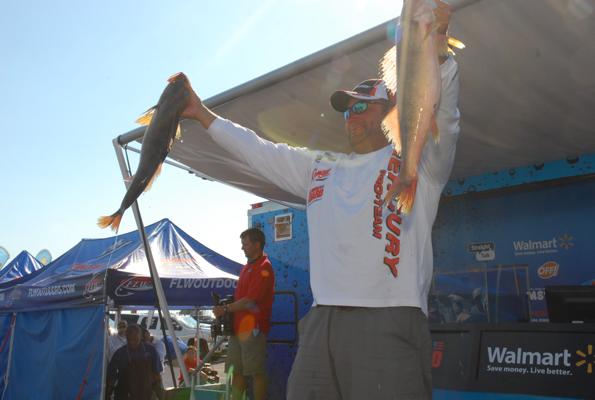 705A4F71-EC3C-44B5-B8C8-369A63A6A0EF