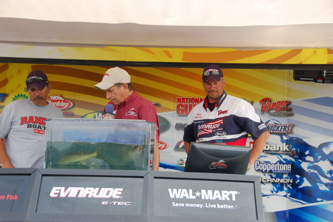 1F4D4962-A52C-4FD0-A3B7-A78166E73573