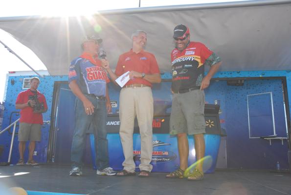 1800776A-4E1E-412B-8609-524873019BBC