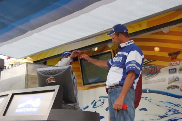 A8E19327-B4F0-436C-8379-4EF7CBA2F3CD