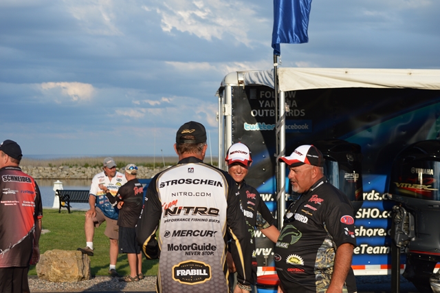 0624AB64-FA0C-44FF-A5B4-6F6628FF7B2B