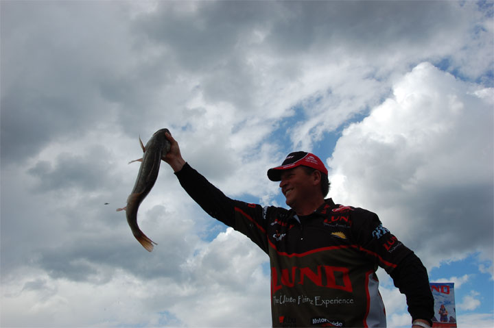 FFBF53C0-C62A-4CF9-A40E-0D04ACDA1F9F