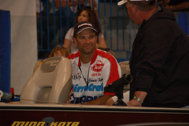 2FEB5AD4-970C-414D-8E01-AFD8A77008CC