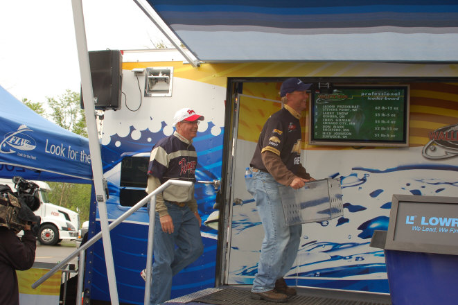 19816A01-5B90-4830-B7D9-239BE32A5AF7