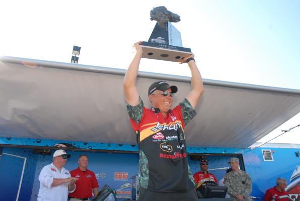 8E2AC6E2-8802-4443-BA86-80BD91CC8C39