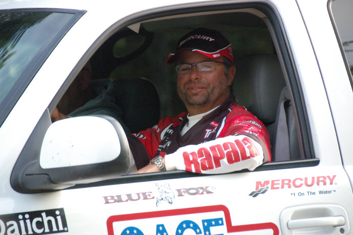 EED29F47-8341-41FC-8E72-63C73A5C0E1E