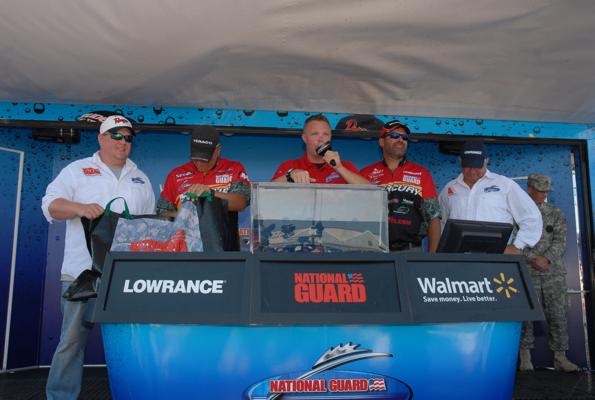 8BA2AC44-BEA9-4E82-B75A-D54097596197