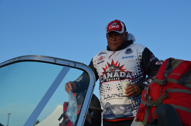 BE583A48-7EA9-4304-A8E1-1F25E6CF1F95