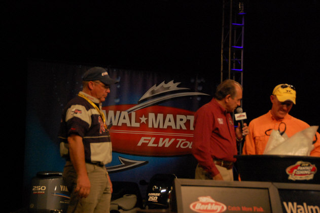 6EB0FEF0-40E0-4CC9-8AB9-76CB4D4C9A43