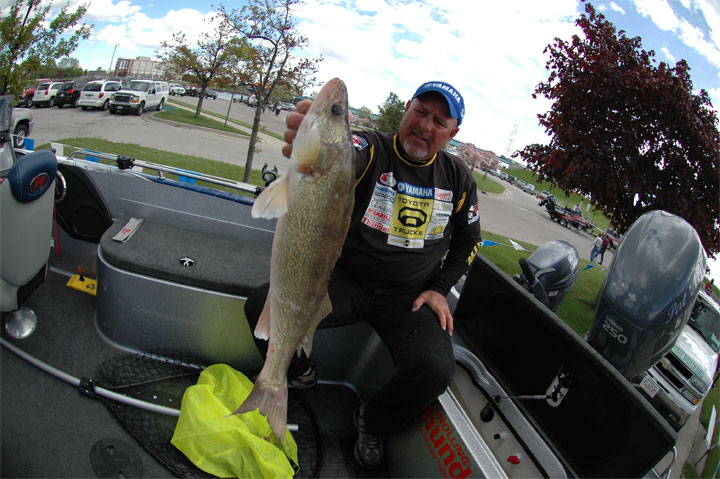 AC9FFEDD-152B-4E10-964B-C10E03F003D5