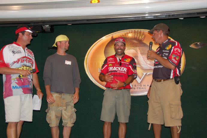 7F4A71AA-CEFA-4415-A069-0C63AA5EBE20