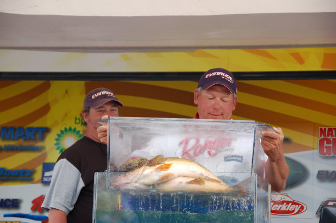 64B20F40-ED24-4A91-B75D-BB560A132275