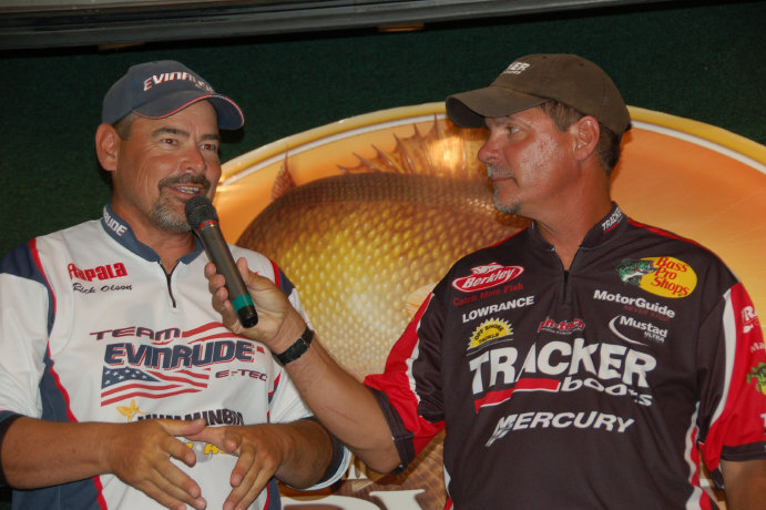 2D55439D-5E2D-42A3-95A6-13A813A46EB7