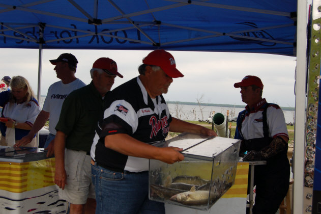 70F5818C-8428-412C-B376-12436C8035E6