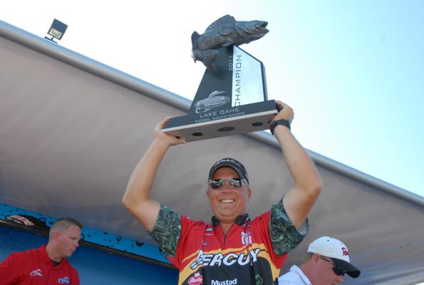 CC57E2E1-06E1-4F74-8D0F-AC599BE28103