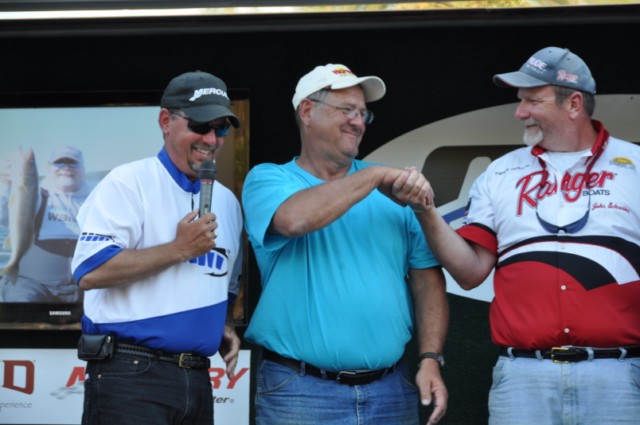 2C9BD50D-F12A-48F8-B62F-32A251C01E0E