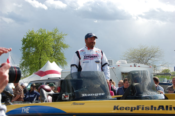 5BDD8060-7F1F-441F-8766-1C919FAB43BB