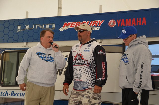 F4E8007C-71D9-4F0D-8FCD-E1BCC1B53928