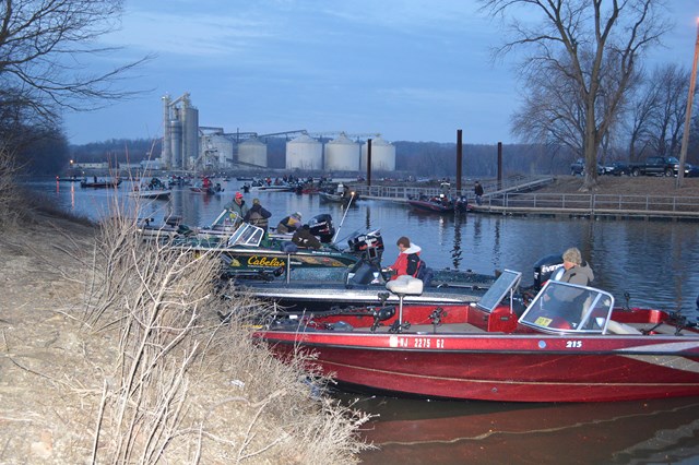 3FF94433-2715-4B08-95CD-69921960361D