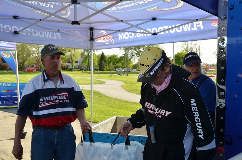 18A2E91D-4802-4FA1-9ABF-103A9EF68459