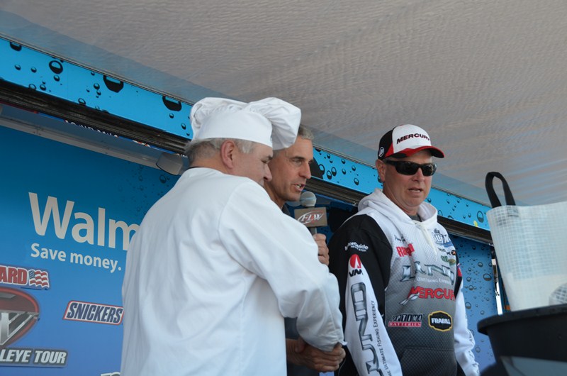 10C09740-9FF7-4B4D-85E1-B3CA3BD0FBEF