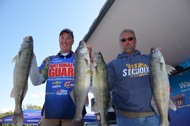 543B6733-9F3D-4F19-AD38-BD347FE78139