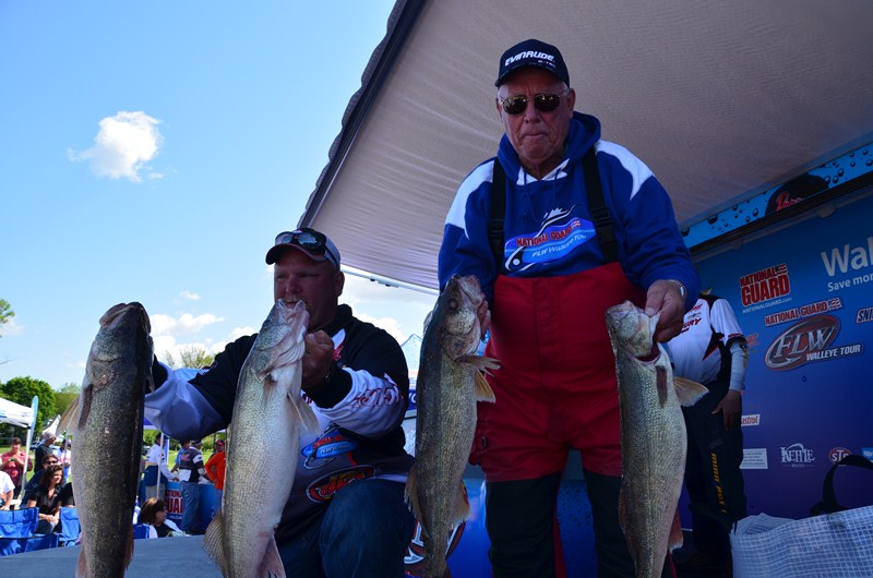 7B3F23E8-B0D7-424C-9E05-FE2A4EAB544B