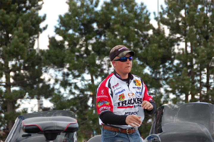 D7BF883C-57F7-4EE5-8448-FF921C7C4FEA